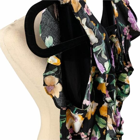 Li les floral romper size Medium - Picture 6 of 10